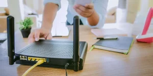 آیا فیبر نوری نیاز به مودم دارد؟